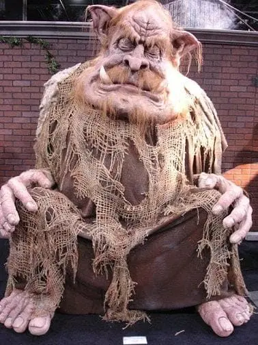 Distortions "Giant Troll" Professional Halloween Animatronic 3 Distortions "Giant Troll" Professional Halloween Animatronic